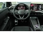 Volkswagen T-Roc 1.5 eTSI 150pk DSG Style First Edition | Head-up | 20" Velgen | Rondomzicht Camera