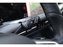 Volkswagen Golf 8 1.5 eTSI R-Line DSG Pano Navi Acc Pdc Cam IQ Led