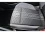Volkswagen Golf 8 1.5 eTSI R-Line DSG Pano Navi Acc Pdc Cam IQ Led