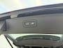 Volvo XC90 T8 Plug-in hybrid AWD Ultra Dark | Schuif\kantel dak | B & W Audio | Voorstoelen verwarmd en verkoeld | Trekhaak |