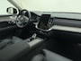 Volvo XC90 T8 Plug-in hybrid AWD Ultra Dark | Schuif\kantel dak | B & W Audio | Voorstoelen verwarmd en verkoeld | Trekhaak |