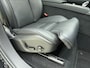 Volvo XC90 T8 Plug-in hybrid AWD Ultra Dark | Schuif\kantel dak | B & W Audio | Voorstoelen verwarmd en verkoeld | Trekhaak |