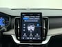 Volvo XC90 T8 Plug-in hybrid AWD Ultra Dark | Schuif\kantel dak | B & W Audio | Voorstoelen verwarmd en verkoeld | Trekhaak |