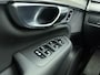 Volvo XC90 T8 Plug-in hybrid AWD Ultra Dark | Schuif\kantel dak | B & W Audio | Voorstoelen verwarmd en verkoeld | Trekhaak |