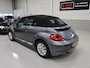 Volkswagen Beetle Cabriolet 1.2 TSI Design Airco-ecc Stoelverwarming Navigatie Sportvelgen PDC Windscherm Boekjes aanwezig Bluetooth Elektrische cabrioletkap Cruise control Metallic lak Nette staat