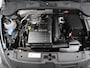 Volkswagen Beetle Cabriolet 1.2 TSI Design Airco-ecc Stoelverwarming Navigatie Sportvelgen PDC Windscherm Boekjes aanwezig Bluetooth Elektrische cabrioletkap Cruise control Metallic lak Nette staat
