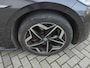 Volkswagen ID.3 First Plus 58 kWh 204 PK | Navigatie | Trekhaak | 19" Lm velgen | Parkeercamera |
