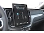 Volvo XC60 T6 350PK Automaat AWD Plus Black Edition / Elektrisch bedienbare voorstoelen met geheugen/ Stoelverwarming/ Stuurverwarming/ Harman Kardon audio/ 360 Camera/