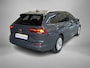 Volkswagen Golf Variant 1.0TSI/110PK Life Business · Navigatie · Camera + Parkeersensoren · Massage functie