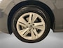 Volkswagen Golf Variant 1.0TSI/110PK Life Business · Navigatie · Camera + Parkeersensoren · Massage functie