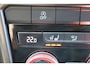 Volkswagen T-Roc 1.5 TSI ACT EXCLUSIVE TREKHAAK AFNEEMBAAR