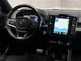Volvo XC40 1.5 T4 Recharge R-Design Expression 211Pk Automaat (APPLE CARPLAY, GROOT NAVI, STUUR/STOELVERWARMING, LEDER, CAMERA, SPORTSTOELEN, GETINT GLAS, ELEK ACHTERKLEP, NIEUWSTAAT)