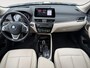 BMW X1 sDrive20i VDL Nedcar Edition | Head-Up Display | Lederen Bekleding | Harman Kardon | Elektr. Achterklep | Achteruitrijcamera | 12 maanden garantie! |