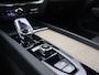 Volvo XC60 2.0 T8 Plug-in hybrid AWD Ultra Black Edition Exec Panoramadak, Trekhaak, 22" LM Velgen, Bowers & Wilkins, Luchtvering, Head-Up Display, Side Assist, Keyless