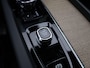 Volvo XC60 2.0 T8 Plug-in hybrid AWD Ultra Black Edition Exec Panoramadak, Trekhaak, 22" LM Velgen, Bowers & Wilkins, Luchtvering, Head-Up Display, Side Assist, Keyless