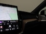 Volvo XC60 2.0 T8 Plug-in hybrid AWD Ultra Black Edition Exec Panoramadak, Trekhaak, 22" LM Velgen, Bowers & Wilkins, Luchtvering, Head-Up Display, Side Assist, Keyless