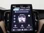Volvo XC60 2.0 T8 Plug-in hybrid AWD Ultra Black Edition Exec Panoramadak, Trekhaak, 22" LM Velgen, Bowers & Wilkins, Luchtvering, Head-Up Display, Side Assist, Keyless
