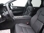 Volvo XC60 2.0 T8 Plug-in hybrid AWD Ultra Black Edition Exec Panoramadak, Trekhaak, 22" LM Velgen, Bowers & Wilkins, Luchtvering, Head-Up Display, Side Assist, Keyless