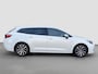 Toyota Corolla Touring Sports 1.8 122pk Hybrid Dynamic | Camera | Trekhaak | Climate controle | Carplay | Adaptive cruise controle | Keyless entry | Full LED | Half leder | Stoelverwarming
