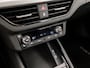 Skoda Kamiq 1.0 TSI Sport Automaat (APPLE CARPLAY, GROOT NAVI, CLIMATE, STOELVERWARMING, SPORTSTOELEN, PARKEERSENSOREN, GETINT GLAS, NIEUWSTAAT)