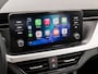 Skoda Kamiq 1.0 TSI Sport Automaat (APPLE CARPLAY, GROOT NAVI, CLIMATE, STOELVERWARMING, SPORTSTOELEN, PARKEERSENSOREN, GETINT GLAS, NIEUWSTAAT)