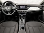 Skoda Kamiq 1.0 TSI Sport Automaat (APPLE CARPLAY, GROOT NAVI, CLIMATE, STOELVERWARMING, SPORTSTOELEN, PARKEERSENSOREN, GETINT GLAS, NIEUWSTAAT)