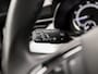 Skoda Kamiq 1.0 TSI Ambition Sport Automaat (APPLE CARPLAY, GROOT NAVI, CLIMATE, GETINT GLAS, STOELVERWARMING, SPORTSTOELEN, PARKEERSENSOREN, GETINT GLAS, NIEUWSTAAT)