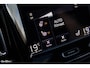 Volvo XC40 1.5 T5 Plug-in hybrid Ultimate Dark | Panorama dak | Adaptieve cruise | Harman Kardon | Blis | Memory |