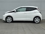 Toyota Aygo 1.0 VVT-i x-joy | Dealeronderhouden | Camera | Navi | LM-velgen |