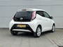 Toyota Aygo 1.0 VVT-i x-joy | Dealeronderhouden | Camera | Navi | LM-velgen |