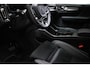 Volvo EC40 Single Motor Extended Range Ultra Black Ed. 82 kWh | SOH 100% | PANORAMADAK | ACHTERBANKVERWARMING | TREKHAAK | 360 CAMERA