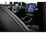 Volvo EC40 Single Motor Extended Range Ultra Black Ed. 82 kWh | SOH 100% | PANORAMADAK | ACHTERBANKVERWARMING | TREKHAAK | 360 CAMERA