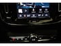 Volvo EC40 Single Motor Extended Range Ultra Black Ed. 82 kWh | SOH 100% | PANORAMADAK | ACHTERBANKVERWARMING | TREKHAAK | 360 CAMERA