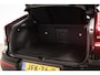 Volvo EC40 Single Motor Extended Range Ultra Black Ed. 82 kWh | SOH 100% | PANORAMADAK | ACHTERBANKVERWARMING | TREKHAAK | 360 CAMERA