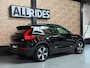 Volvo XC40 Recharge Core 70 kWh | Pano | Led | Stuur/Stoel verwarming | Camera | Carplay