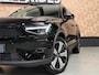 Volvo XC40 Recharge Core 70 kWh | Pano | Led | Stuur/Stoel verwarming | Camera | Carplay