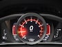 Volvo V40 T5 245pk R-Design / Stoel+voorruitverwarming / Park assist v+a+camera / Privacy glass / 19" Artio / Elektr. bed. stoelen