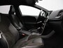 Volvo V40 T5 245pk R-Design / Stoel+voorruitverwarming / Park assist v+a+camera / Privacy glass / 19" Artio / Elektr. bed. stoelen