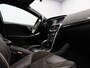 Volvo V40 T5 245pk R-Design / Stoel+voorruitverwarming / Park assist v+a+camera / Privacy glass / 19" Artio / Elektr. bed. stoelen