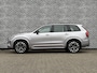 Volvo XC90 2.0 T8 Plug-in hybrid AWD Ultra Dark | 7 zits | Luchtvering | Adaptieve Cruise Control | Trekhaak | Panoramadak | Stoelmassage | Bowers en Wilkins Audio | All-season banden | 21" Velgen | Stoel-/Stuurverwarming | Stoelventilatie |