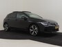 Volkswagen Golf 1.5 eHybrid Life Edition | Panorama-dak | 18" VW Velgen l Camera | Cruise control adaptief | Apple carplay Android auto | Parkeer assistent | DAB | Keyless entry/start |