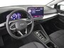 Volkswagen Golf 1.5 eHybrid Life Edition | Panorama-dak | 18" VW Velgen l Camera | Cruise control adaptief | Apple carplay Android auto | Parkeer assistent | DAB | Keyless entry/start |