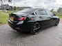 BMW 3-Serie 320e Business Edition Plus | Sportstoelen | Sfeerverlichting | 19Inch | Dealer onderhouden | Camera |