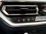 BMW 3-Serie 320e Business Edition Plus | Sportstoelen | Sfeerverlichting | 19Inch | Dealer onderhouden | Camera |