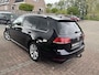 Volkswagen Golf Variant 1.5 eTSI R-Line Automaat Panoramadak / Trekhaak / Full LED