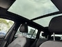 Volkswagen Golf Variant 1.5 eTSI R-Line Automaat Panoramadak / Trekhaak / Full LED