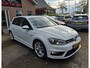 Volkswagen Golf 1.2 TSI Highline R-Line. 1st eigenaar, 100% onderhouden! O.a. trekhaak, stoelverwarming, cruise, bluetooth, etc.