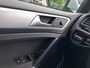 Volkswagen Golf 1.2 TSI Highline R-Line. 1st eigenaar, 100% onderhouden! O.a. trekhaak, stoelverwarming, cruise, bluetooth, etc.
