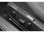Volkswagen Golf 1.0 eTSI 110pk Life Business DSG Automaat / Navigatie / LM 17 inch / Digital cockpit / Parkeersensoren / Stoelverwarming