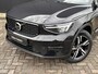 Volvo XC40 2.0 B3 Plus Dark intellisafe/ voorruitverwarming/ climate line/ harman kardon/ trekhaak/  extra getint glas